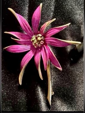 Vintage Magenta Floral Crystal Accent Brooch - Women Jewelry